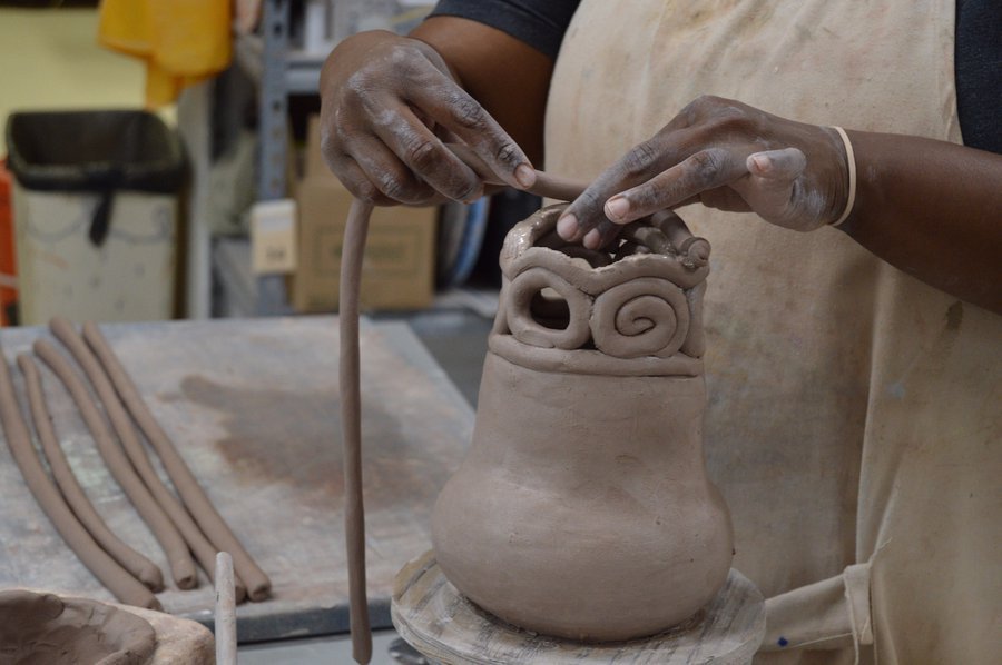 Handbuilding/Sculpture image